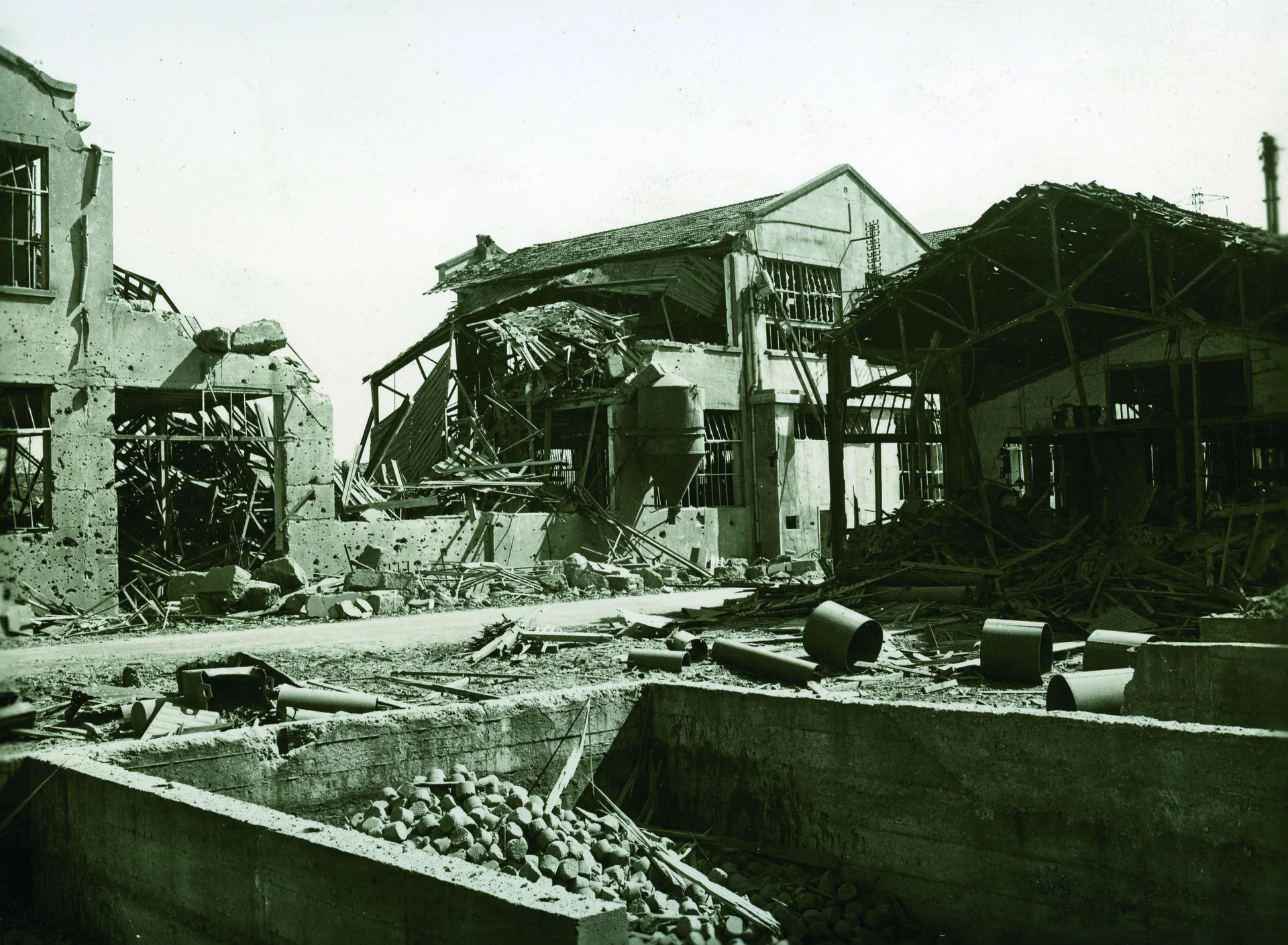 Mars 1944. Après le bombardement des usines Berliet à Vénissieux 1.