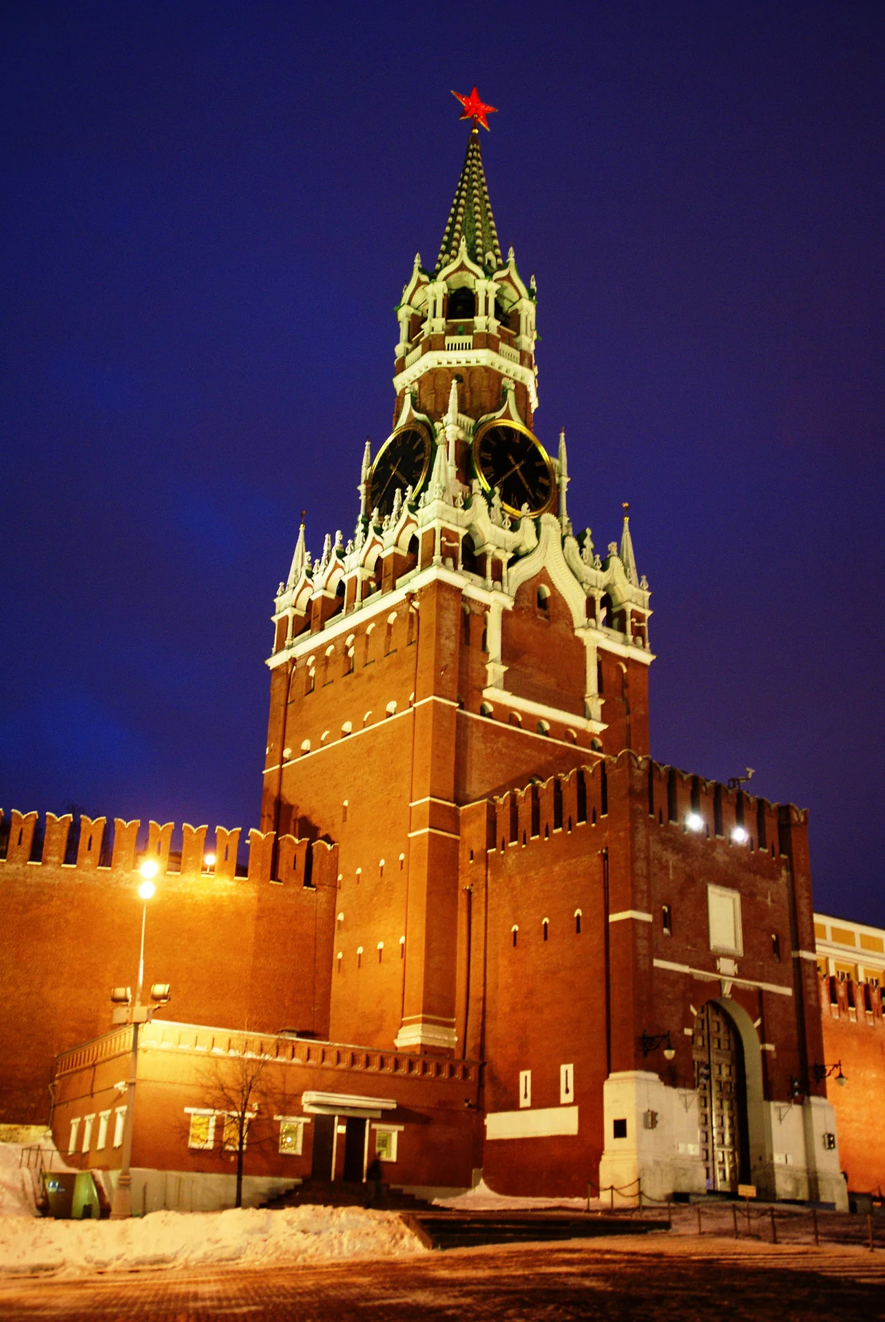 Moscou. Le Kremlin. La Spaskaïa bachnia (la tour du Sauveur).